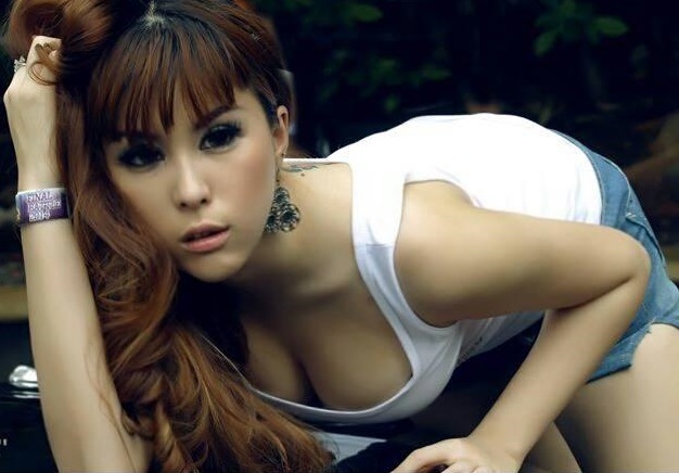 Sherly Himawan featured model 6