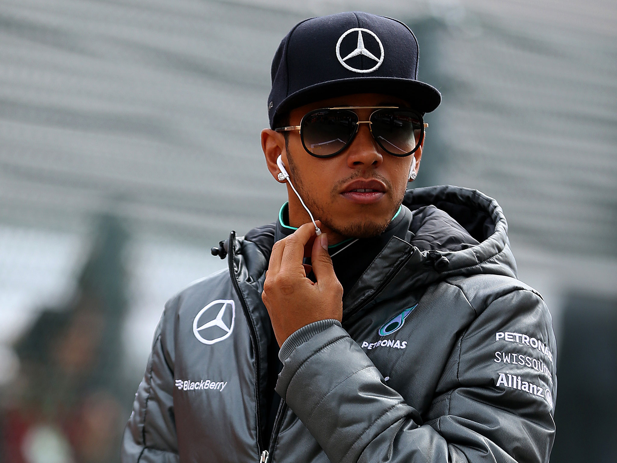 lewis-hamilton-berita-f1