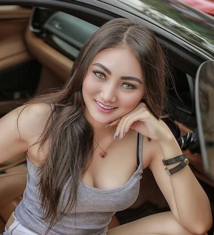 Sassha Carissa | Car Model7