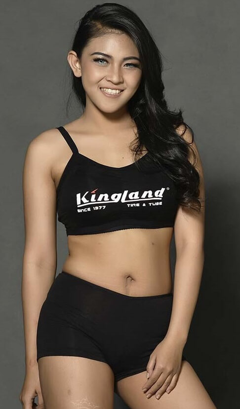 Putri Featured Models Wanita Cantik Foto Model Sexi Id Playsports88