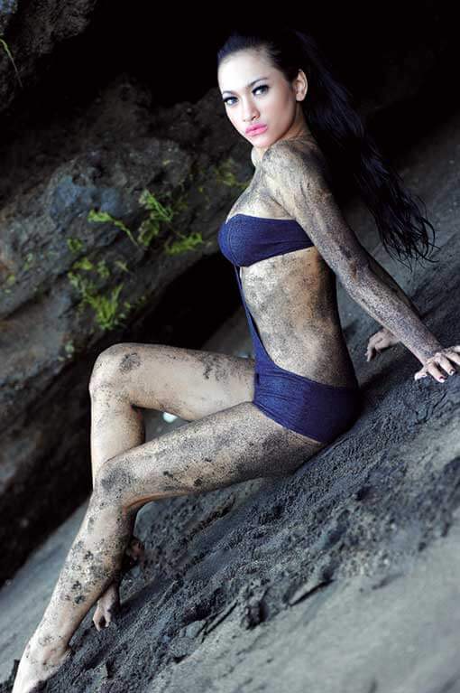 Amel Alvi | Model Of The Week2