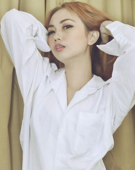 Lina Naomi | Selebriti3